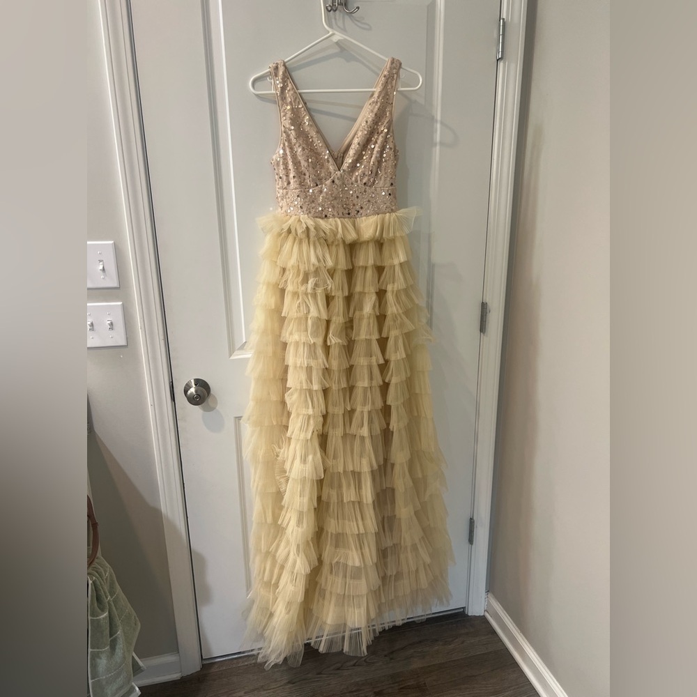 FAERIESTY Gorgeous Plunging Neck Cascading Ruffle Hem Sequin Dress